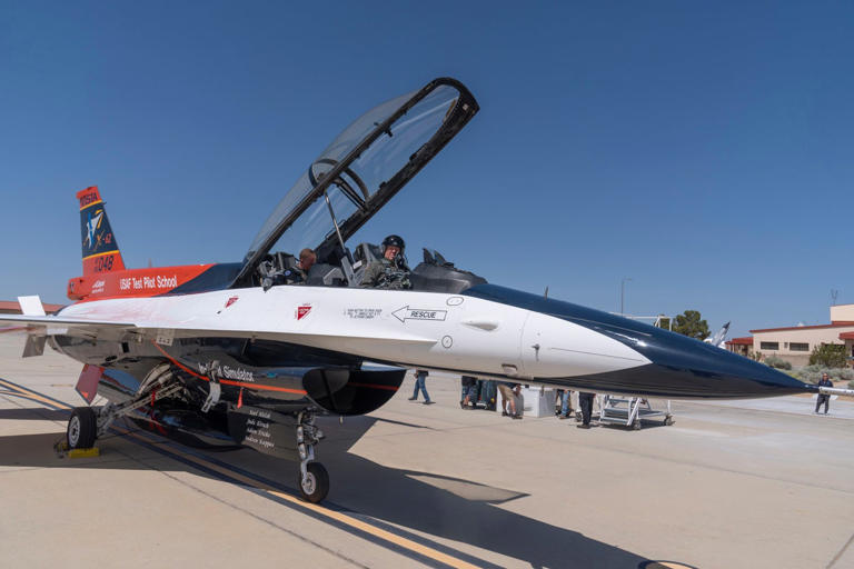 Una IA manejó un avión de combate