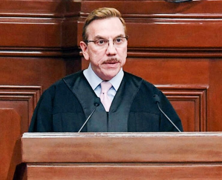 Ministro Laynez Potisek Aboga por Mérito y Ética en la Carrera Judicial