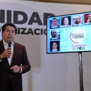 Mario Delgado denuncia presiones contra ‘Alito’ Moreno y lo respalda ante posibles cambios en el PRI