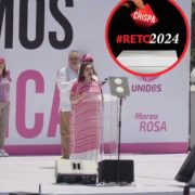 Xóchitl Gálvez agradece en "marea rosa" la defensa de la democracia