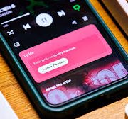 Versión premium de Spotify incluirá letra de canciones