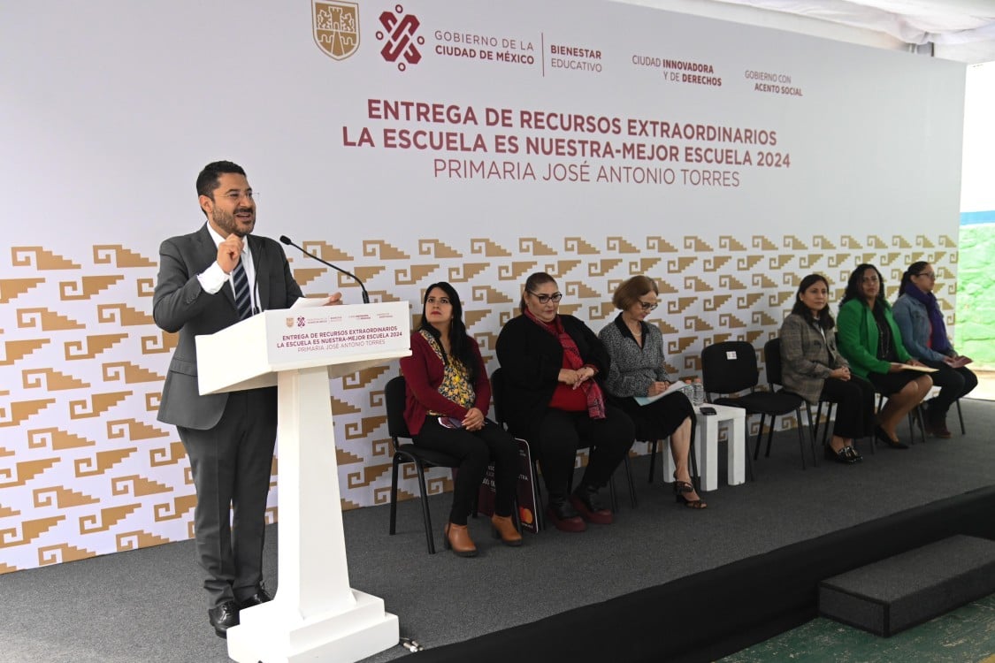 Martí Batres Fortalece Infraestructura Escolar en la CDMX