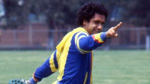 Cristóbal Ortega, leyenda del Club América, falleció a los 68 años, dejando un legado imborrable en el fútbol mexicano. Su huella en las Águilas y la selección mexicana perdurará para siempre.