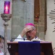 Arzobispo llama a la paz