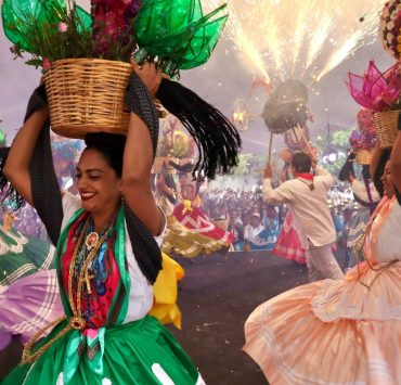 Guelaguetza universitaria